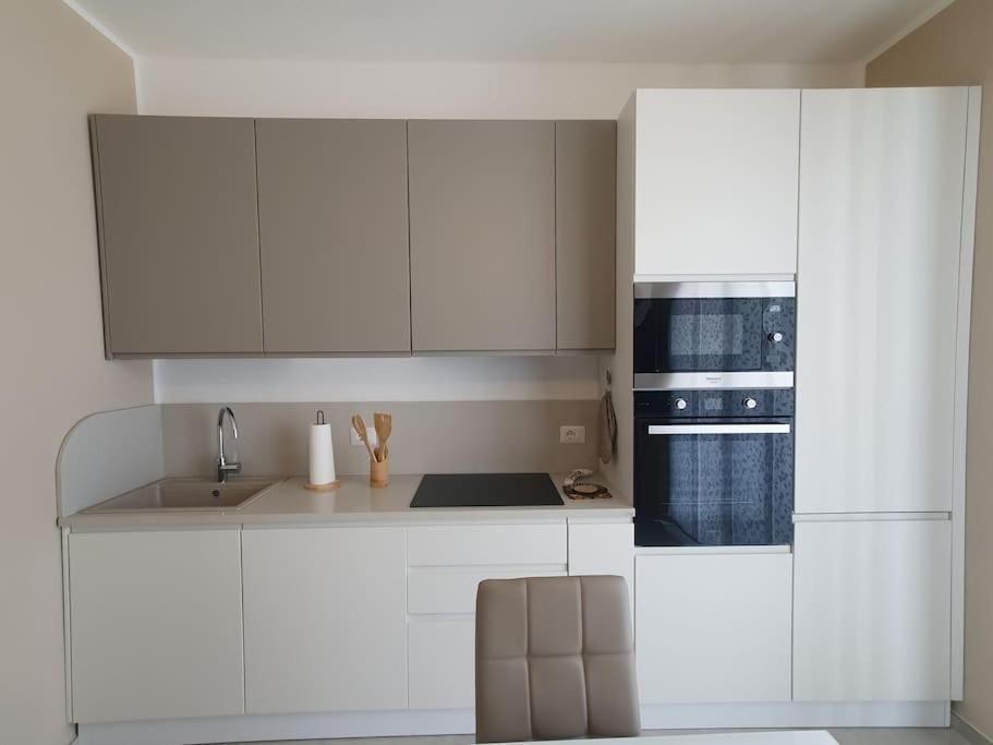 Ferienwohnung Lecci Al Mare San Vincenzo Exterior foto